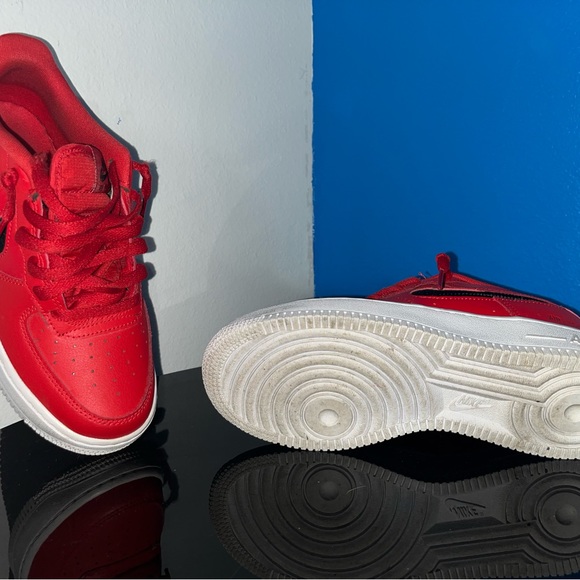 AIR FORCE ONES - Picture 2 of 8